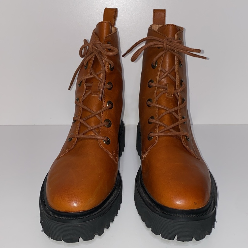 Madewell The Rayna Lace Up Leather Boots - Picture 4 of 17